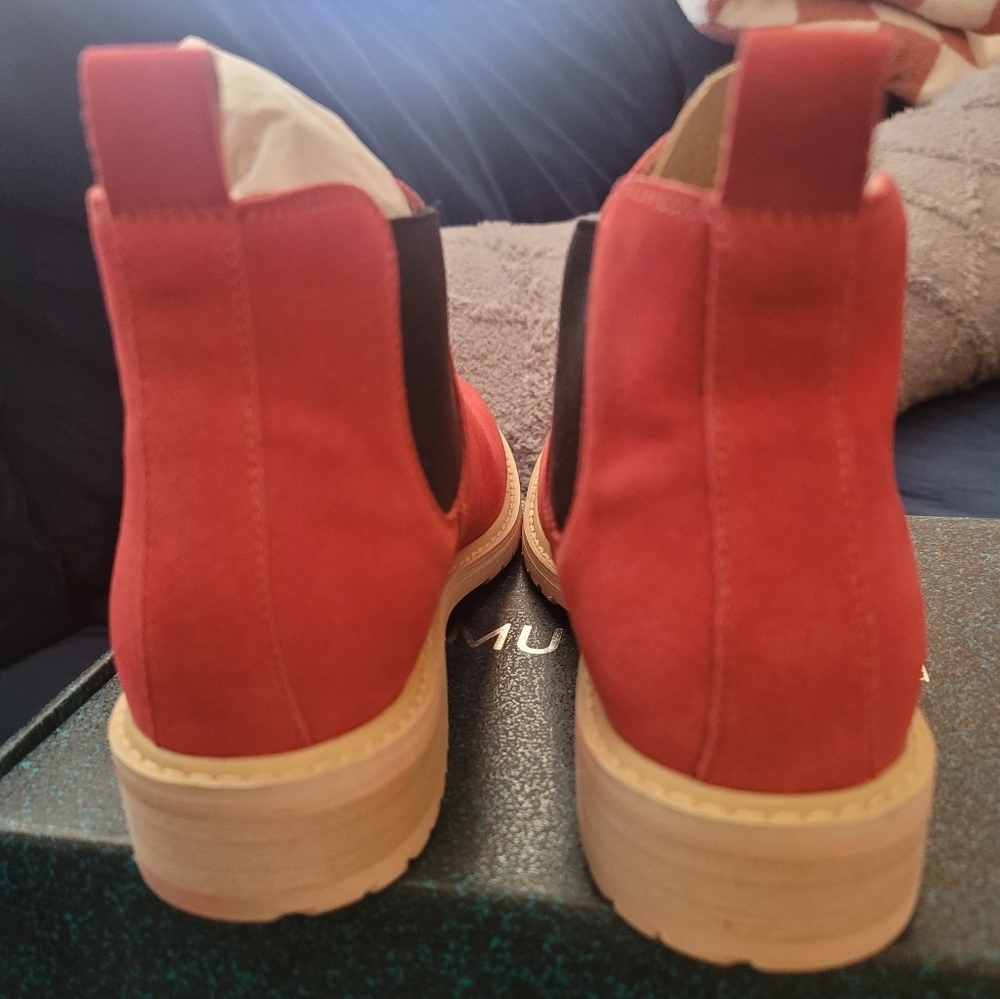 Nib Emu Australia Pinaroo Bootie, Size 8 - image 3